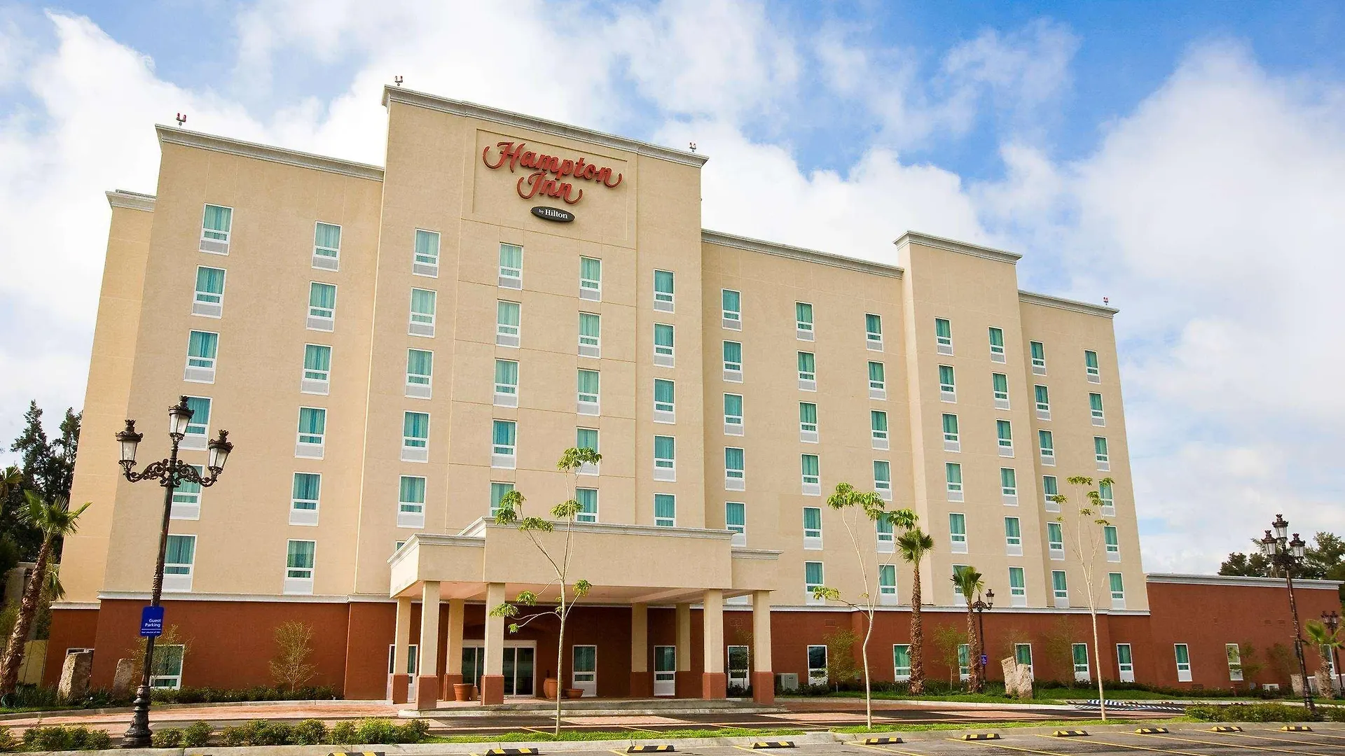 Hampton Inn By Hilton Guadalajara-Aeropuerto Hotel